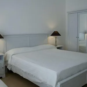 artemide-bed-breakfast.lecce-hotels.com/